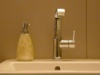 Armaturen und Zubehör für Bad und WC